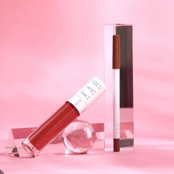 KAB Cosmetics Lip liner + matte lipstick duo in Promiscuous NIB - Picture 3 of 4